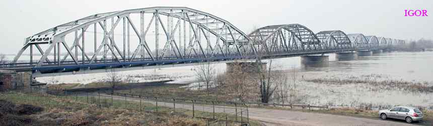 [Most od strony miasta]