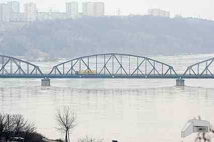 [Widok mostu z wzg�rza zamkowego]