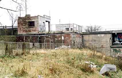 [P�nocny blokhauz]