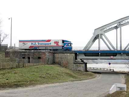 [P�nocny blokhauz]