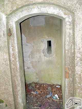 [Lewy schron amunicyjny]