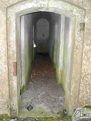 [Lewy schron amunicyjny]