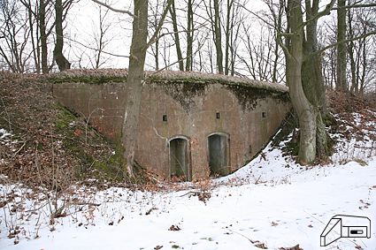 [Lewy schron amunicyjny]