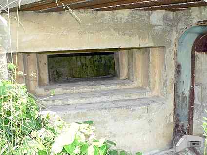 [Strzelnica z wymontowan� p�yt� 422P01]