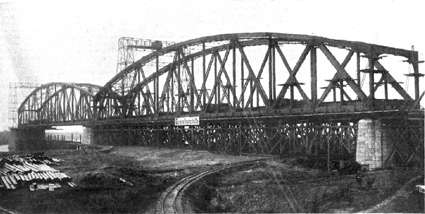 [Most w czasie budowy]