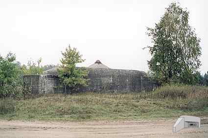 [Widok od strony czo�owej]