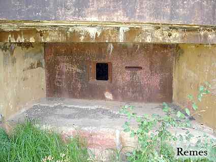 [Strzelnica w izbie flankuj�cej]