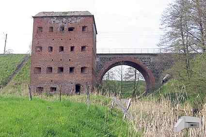 [Po�udniowa wie�a]