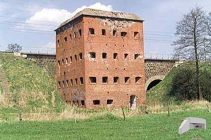 [Po�udniowa wie�a]