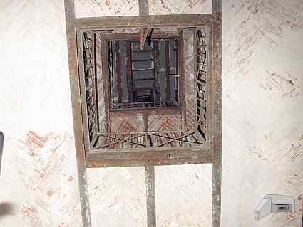 [Po�udniowa wie�a]