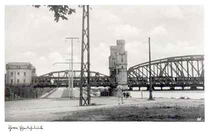 [Most w lat 40-tych XX wieku]