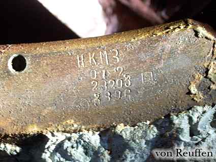 [Sygnatury na pancerzu]