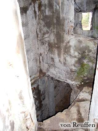 [Zej�cie na doln� kondygnacj�]