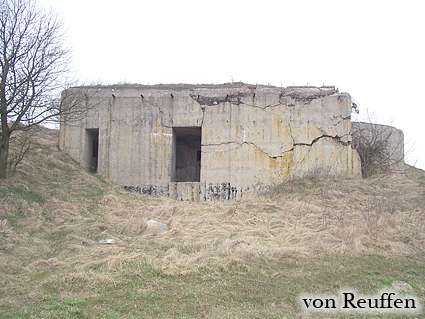 [Widok od strony wej�cia]