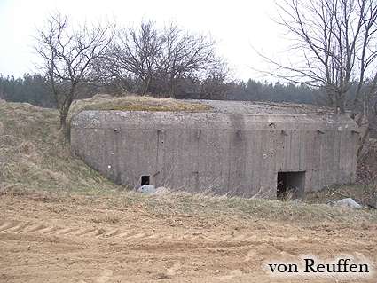 [Widok od strony wej�cia]