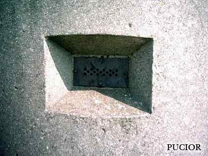 [Einmannbunker]
