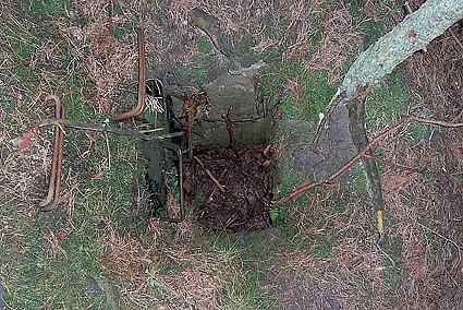 [Wejscie do schronu]